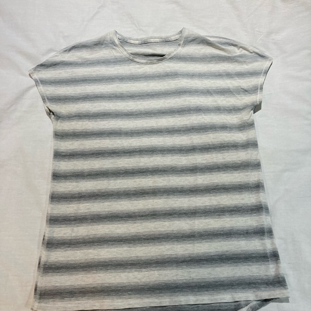 Women’s Lululemon love crew striped shirt! Size M/L